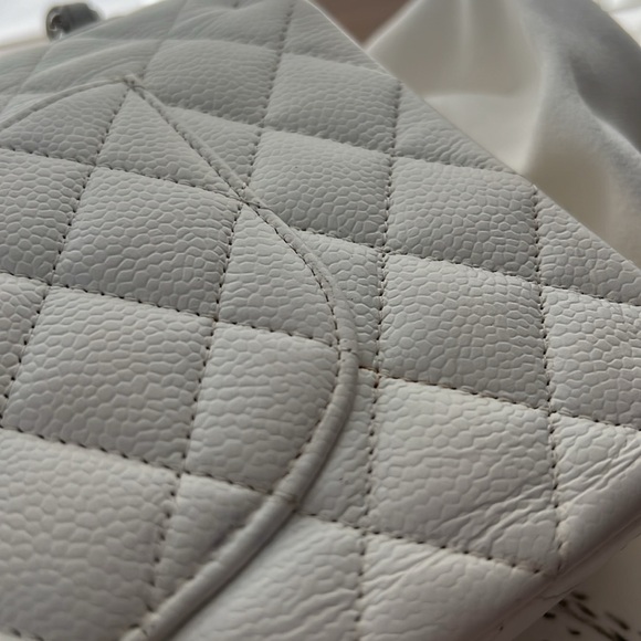 CHANEL Medium Classic Caviar SHW white caviar - Picture 10 of 14